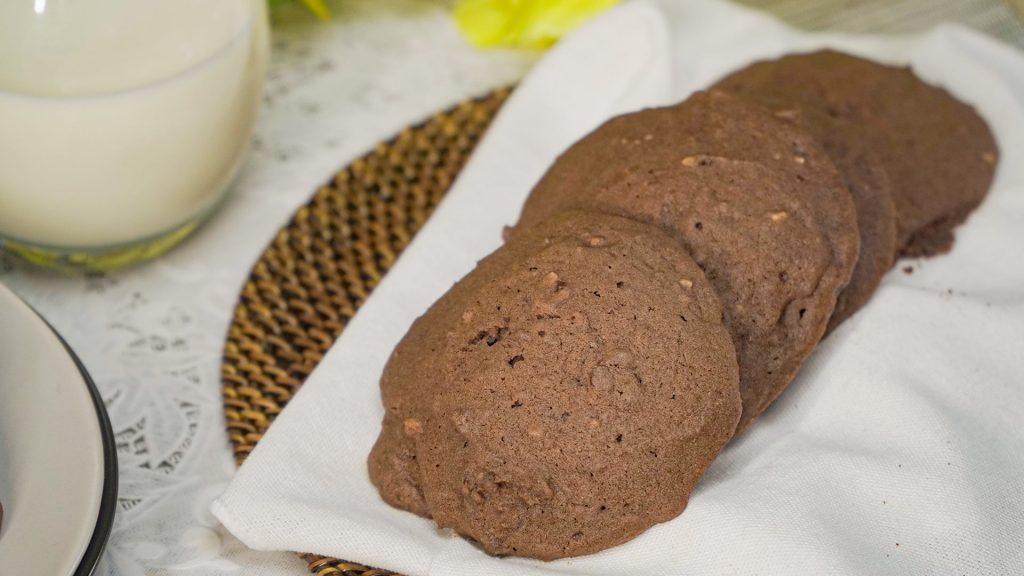 sugar-free-chocolate-pecan-cookies-recipe