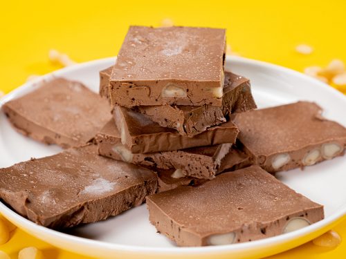 sugar-free-dark-chocolate-nut-fudge-recipe