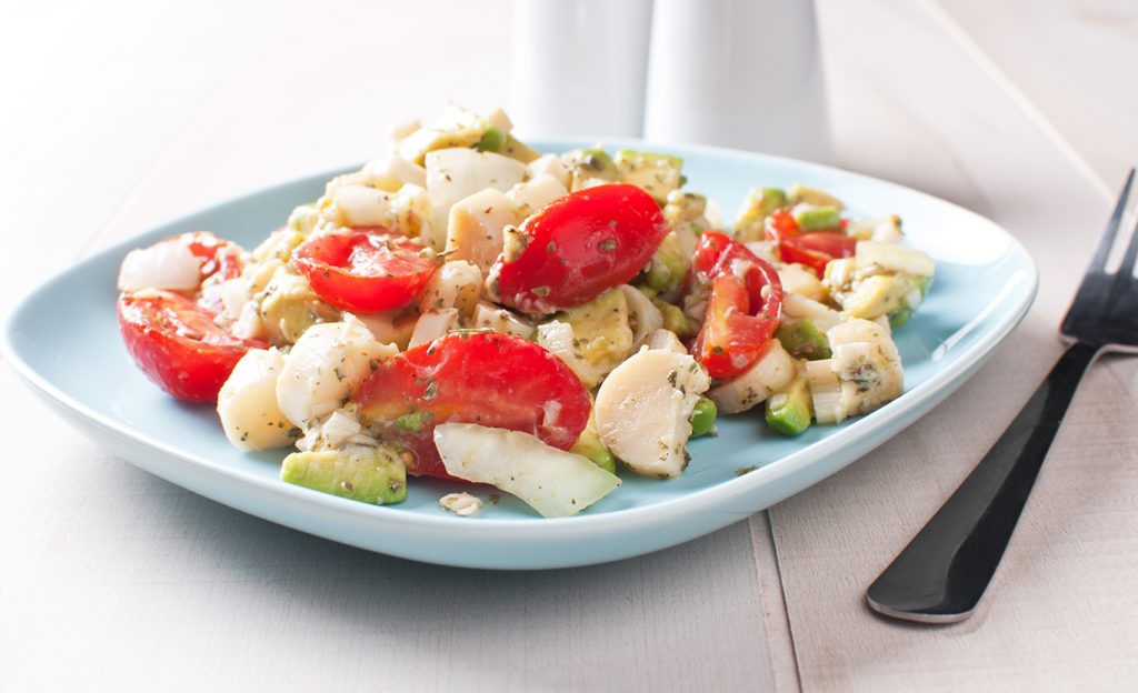 tomato avocado and hearts of palm salad