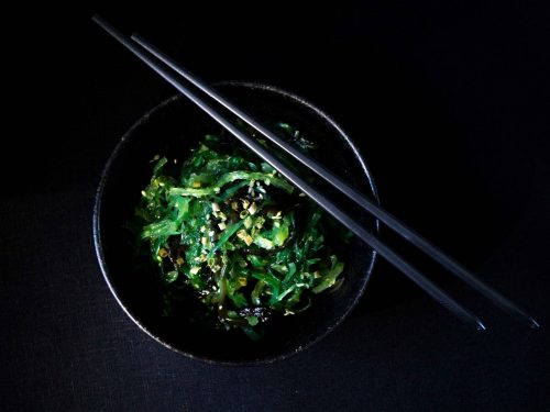 wakame sea salad with ginger sesame dressing
