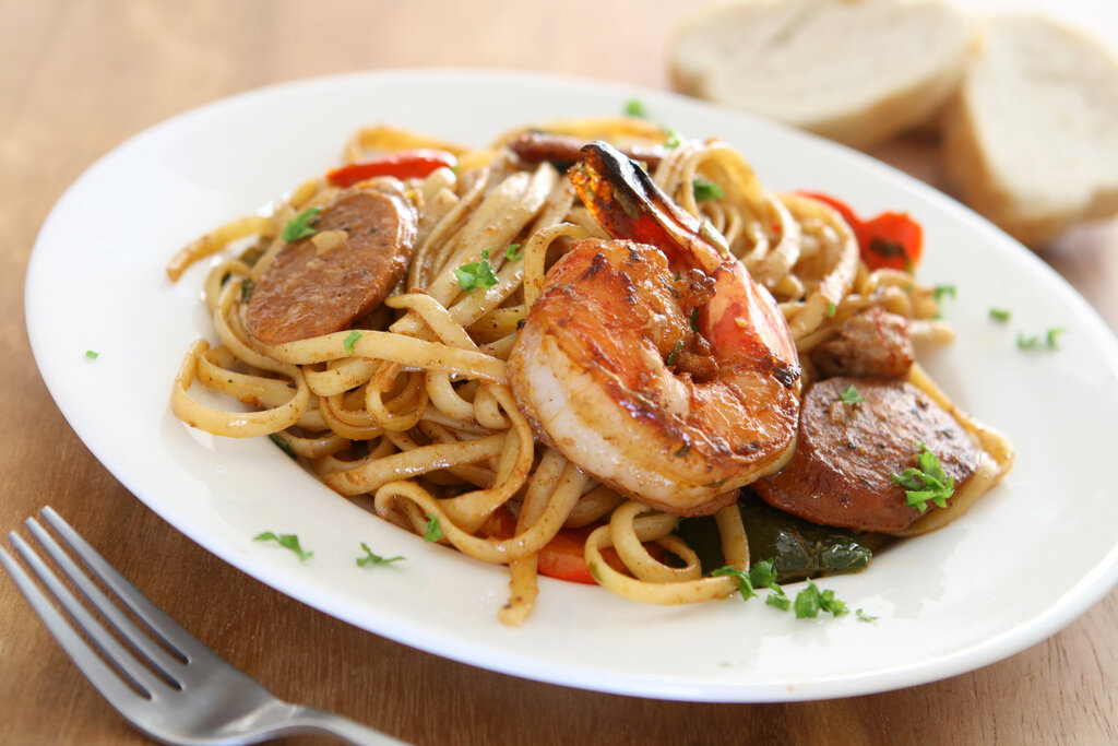 Cajun Jambalaya Pasta Recipe, cajun jambalaya pasta with chicken, shrimp, and sausage