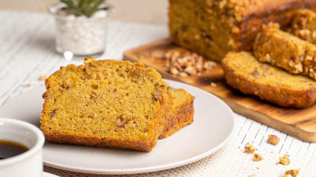 Easy Banana Nut Pumpkin Cake