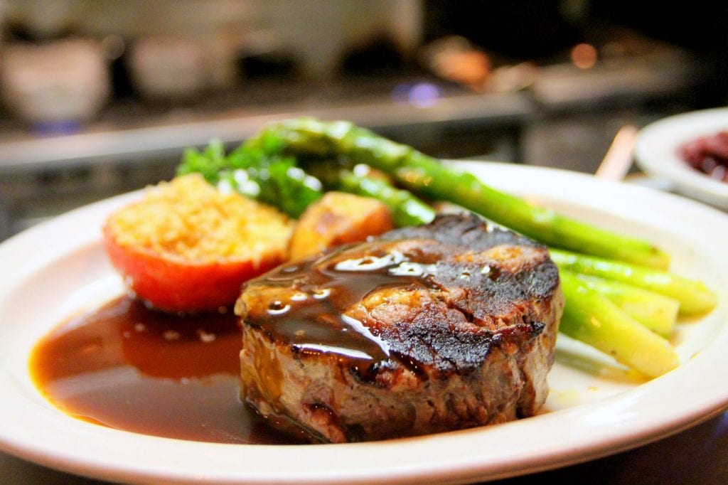 beef tenderloins with cherry port sauce