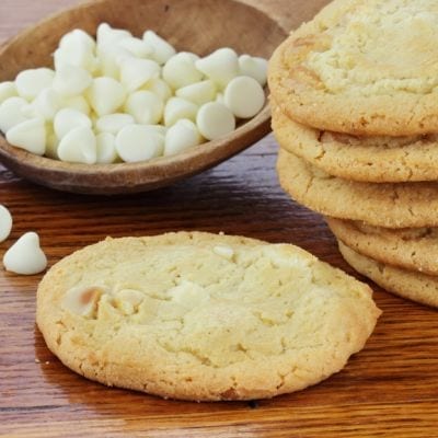 White Chocolate Chunk-Macadamia Nut Cookies Recipe