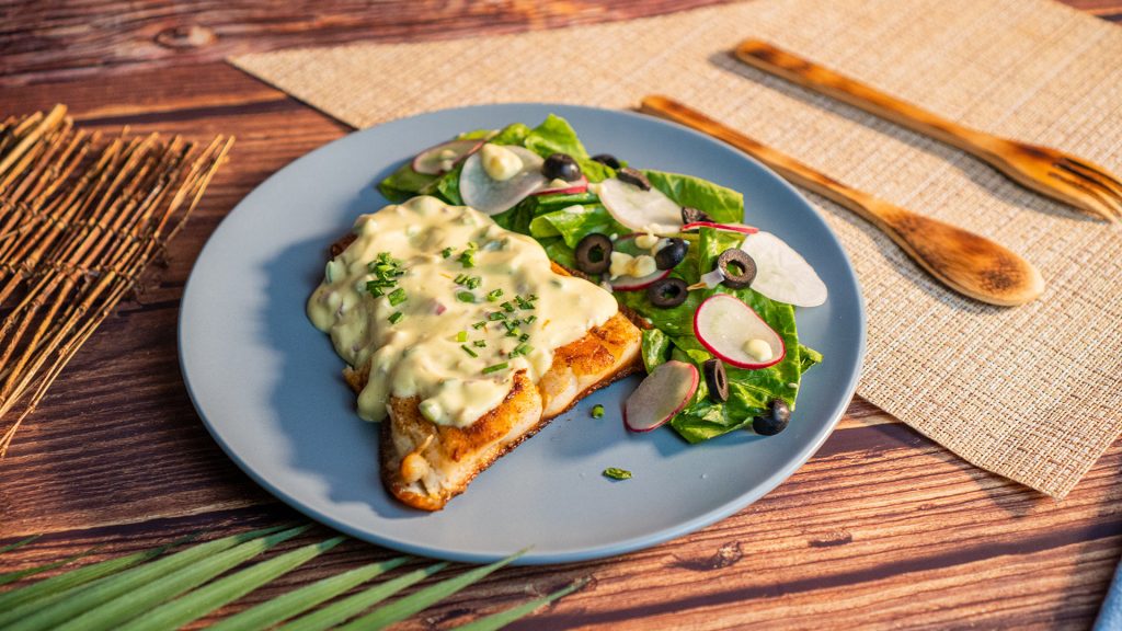 Halibut Fillets with Creamy Saffron Sauce