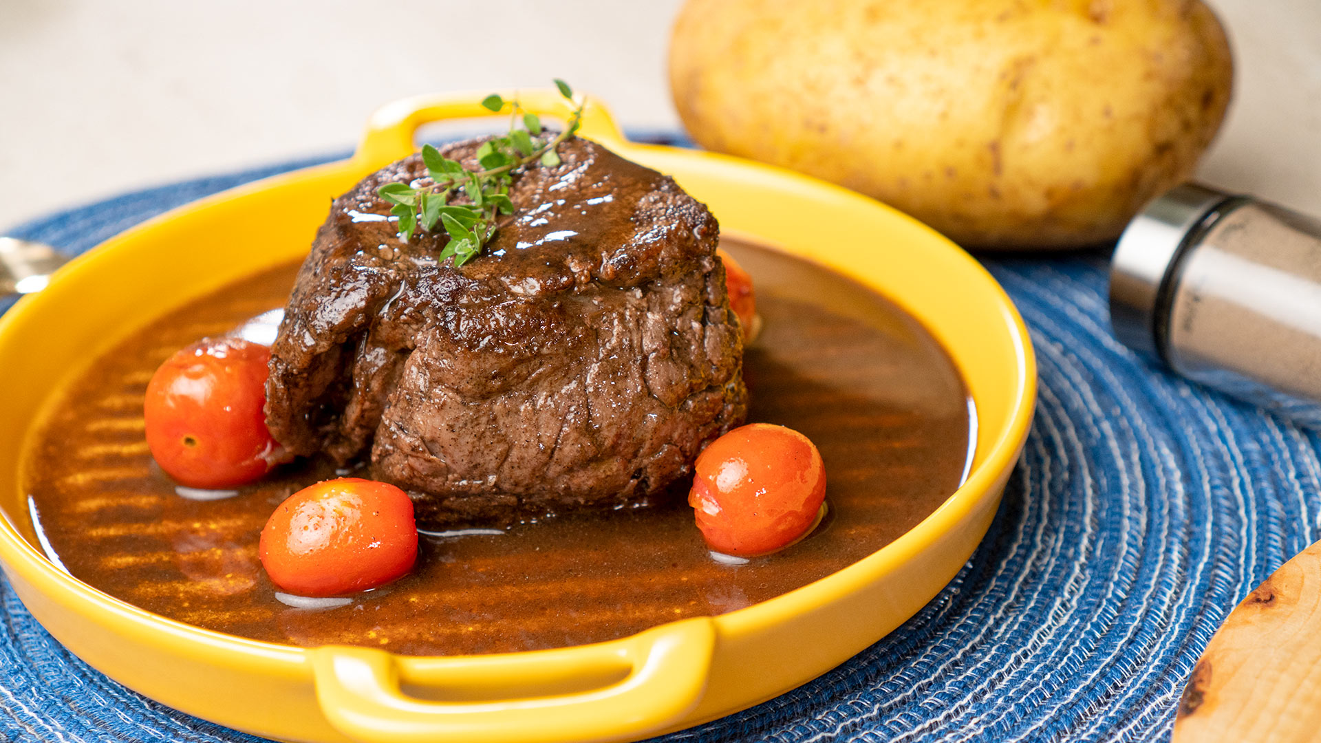 Seared Filet with Shallot Peppercorn Cream Sauce