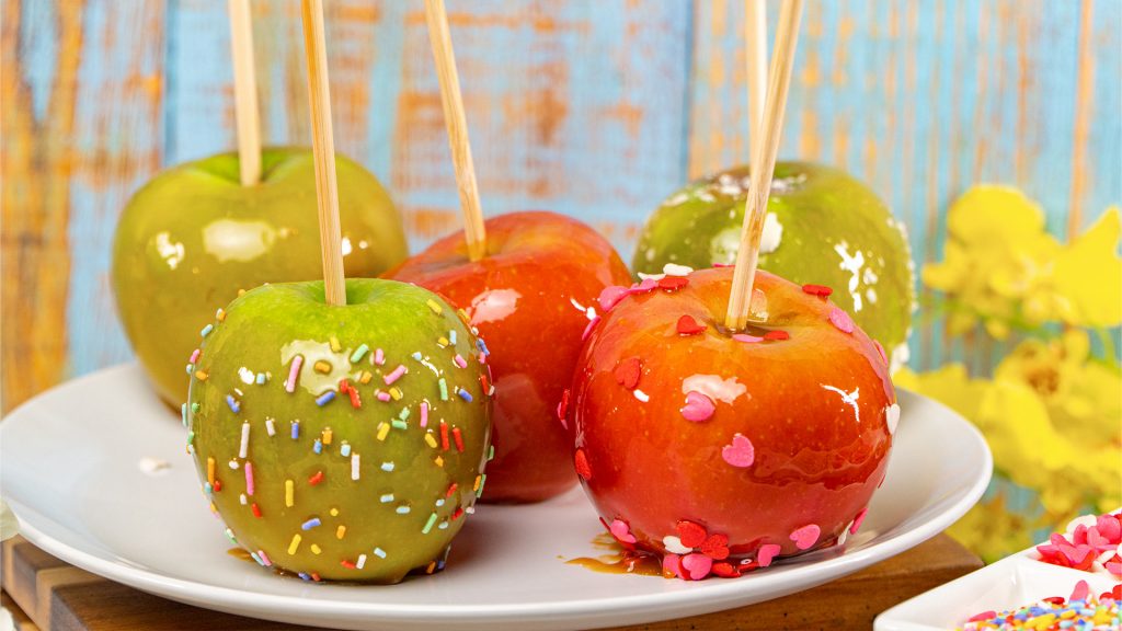 Chewy Caramel Apples