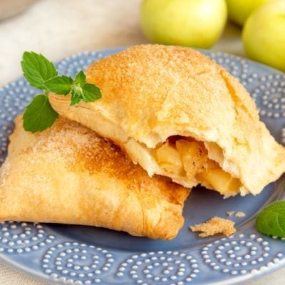 cinnamon sugar apple turnover recipe crescents