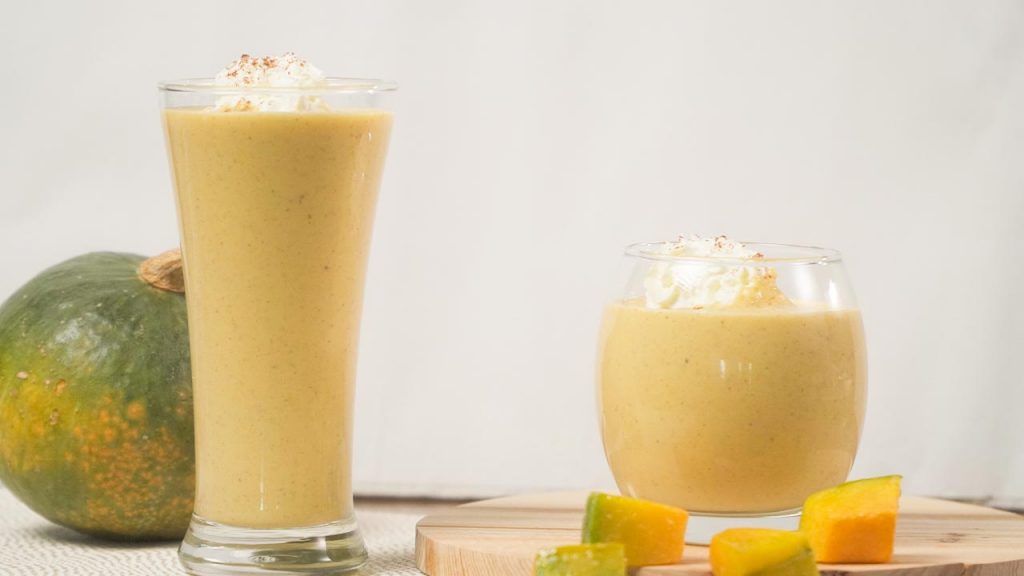 Pumpkin Pie Smoothie Recipe, creamy healthy homemade pumpkin smoothie