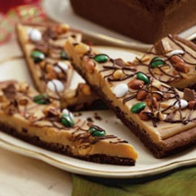 chocolate peanut butter candy pizza