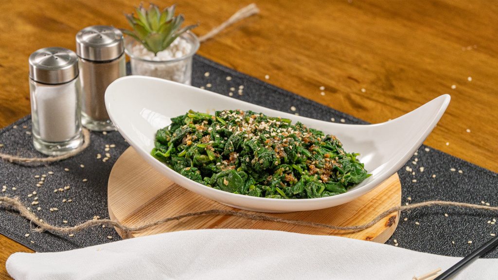 Cold Spinach and Sesame Seeds