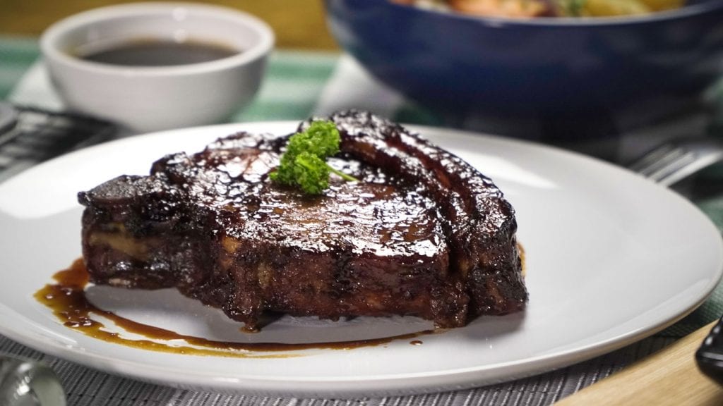 Glazed Brown Sugar And Garlic Pork Chops Recipe - Sweet and tender roasted garlic pork chops with brown sugar glaze