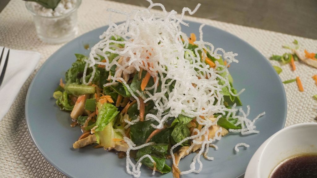Copycat Chili’s Asian Chicken Salad Recipe
