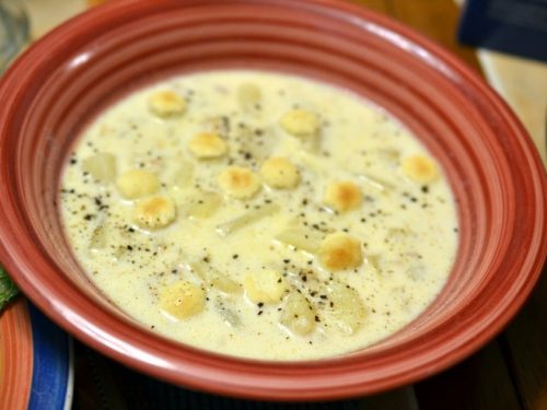 delicious new england clam chowder