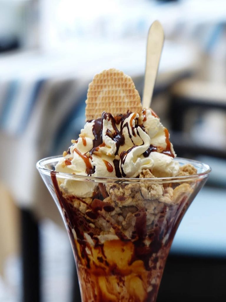 delicious turtle sundae dessert