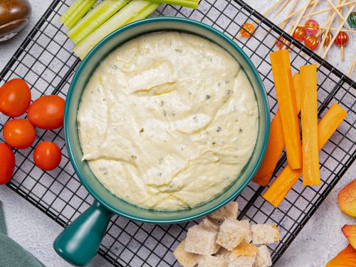 5-minute-mozzarella-fondue-recipe
