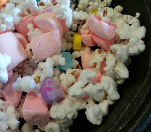 Easy Valentine Popcorn