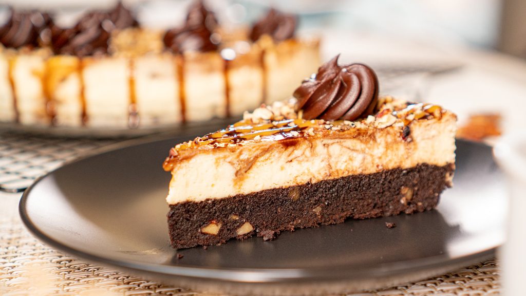 Caramel Pecan Turtle Cheesecake-Copycat-The-Cheesecake-Factory-Recipe