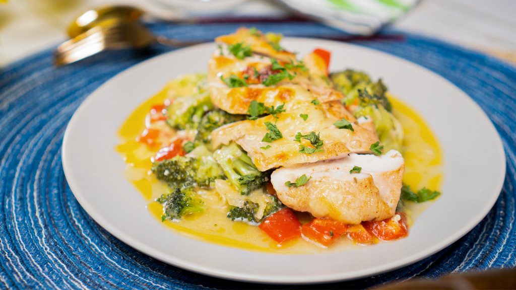 Chicken, Broccoli, and Red Bell Pepper Casserole