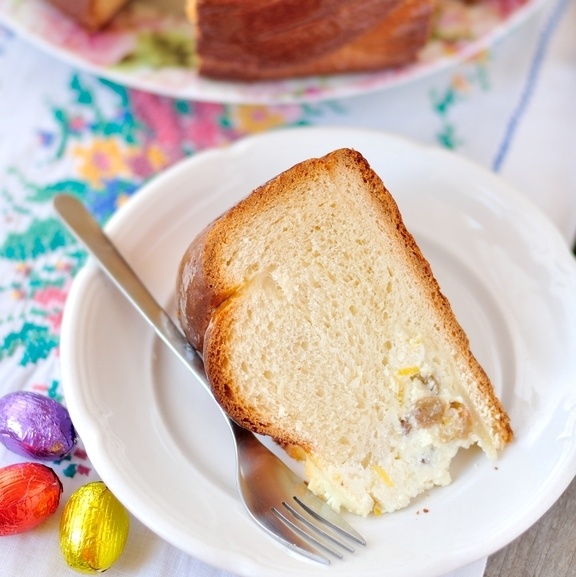 Ice Cream Bread Recipe, homemade ice cream bread made with softened ice cream and self rising flour