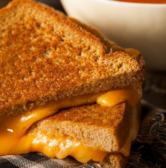 https://recipes.net/wp-content/uploads/2020/10/the-ultimate-grilled-cheese-sandwich.jpg