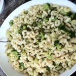 piquant pasta salad with chopped broccoli