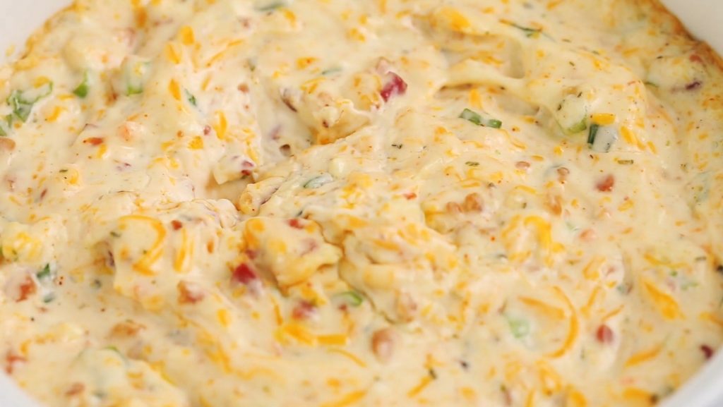 5-Minute Cheddar Bacon Ranch Dip Recipe