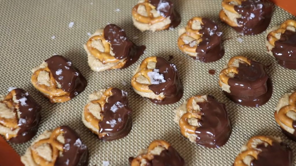 Chocolate Covered Peanut Butter Pretzels Recipe