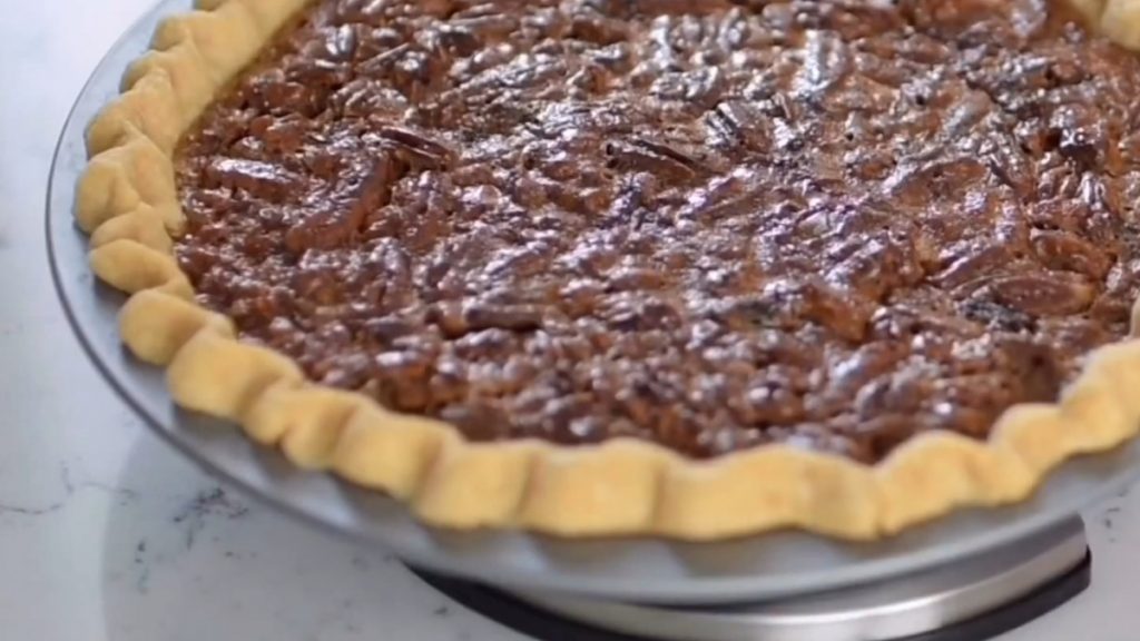 Classic Old Fashioned Southern Pecan Pie Recipe