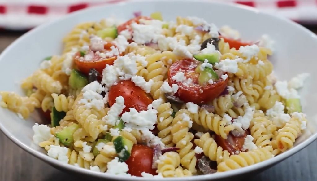 Easy-Greek-Pasta-Salad