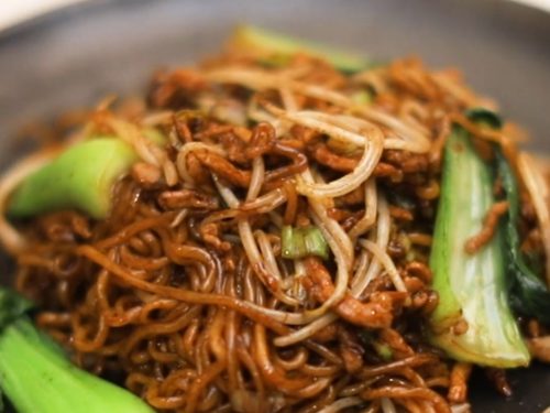 Easy Homemade Chow Mein Recipe