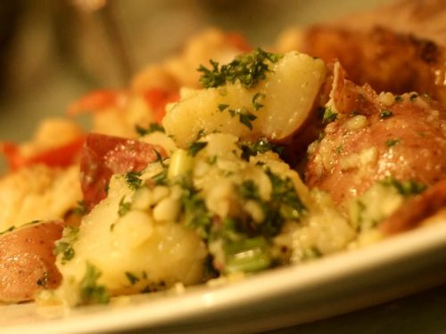 Garlicky-Herb-Red-Potato-Salad