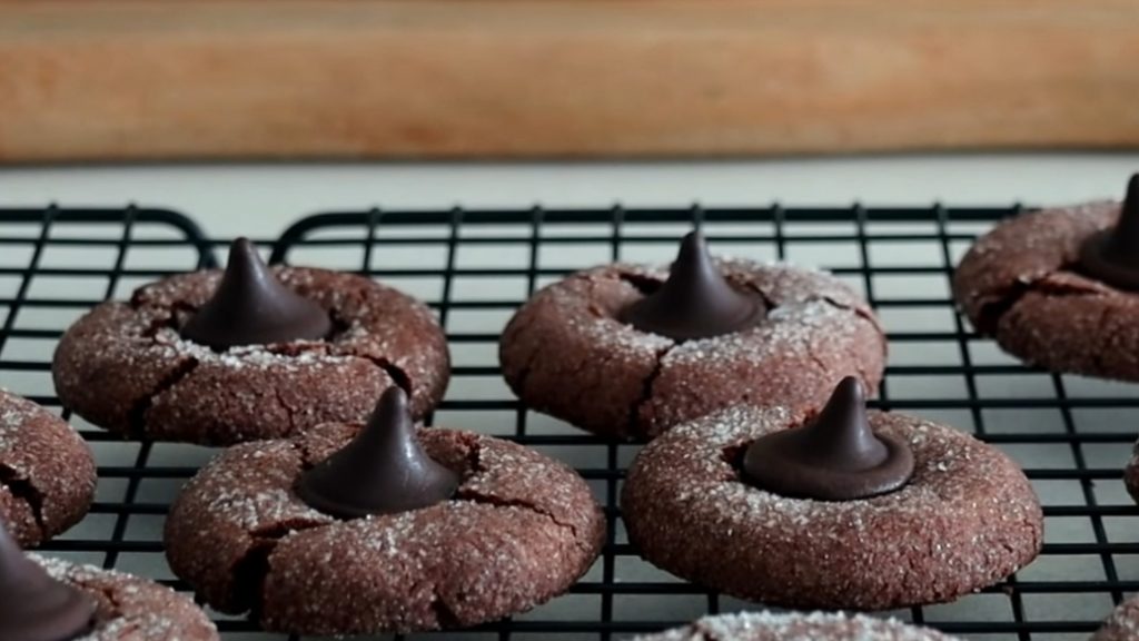 Hershey's Kiss Cookies Recipe