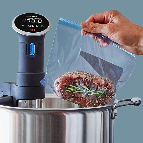 https://recipes.net/wp-content/uploads/2020/11/How-to-Sous-Vide-for-Family.jpg