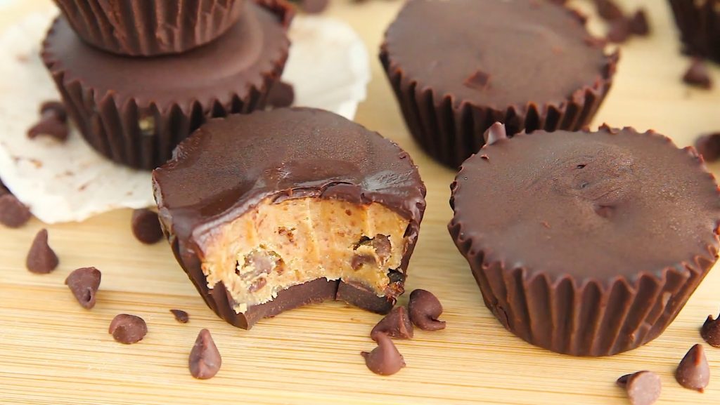 No Bake Chocolate Chip Cheesecake Cookie Dough Cups (Low Carb) Recipe