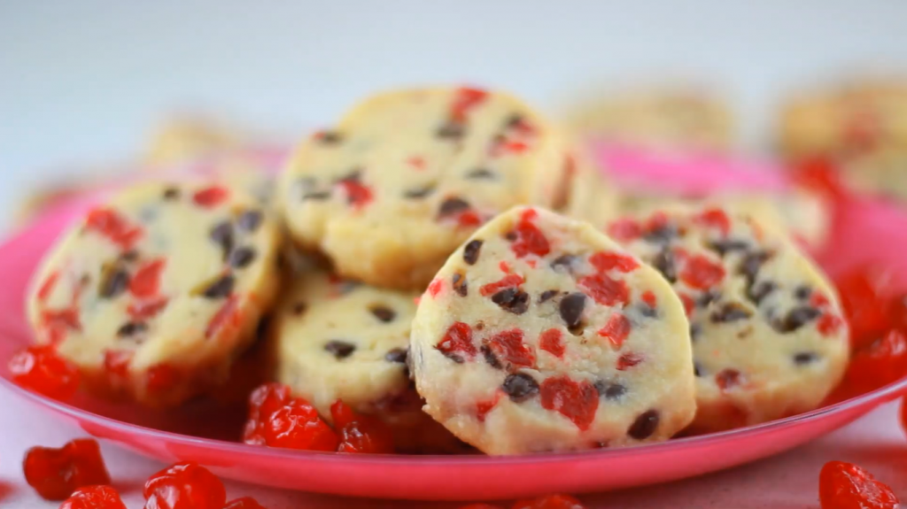 butter-cookies-with-candied-cherries-recipe