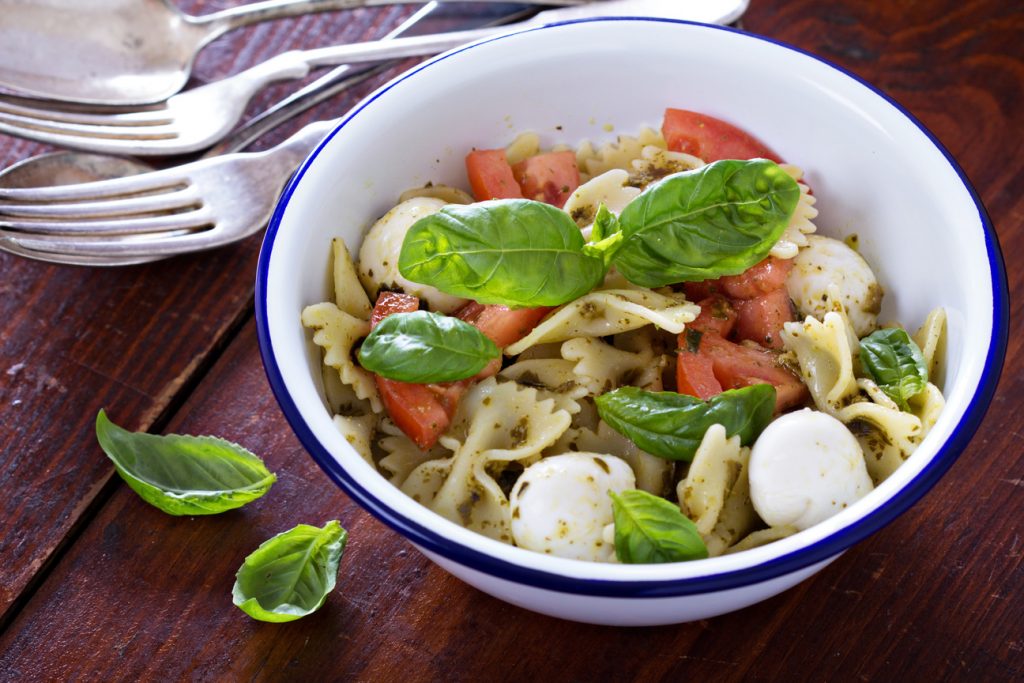 caprese-pasta-salad