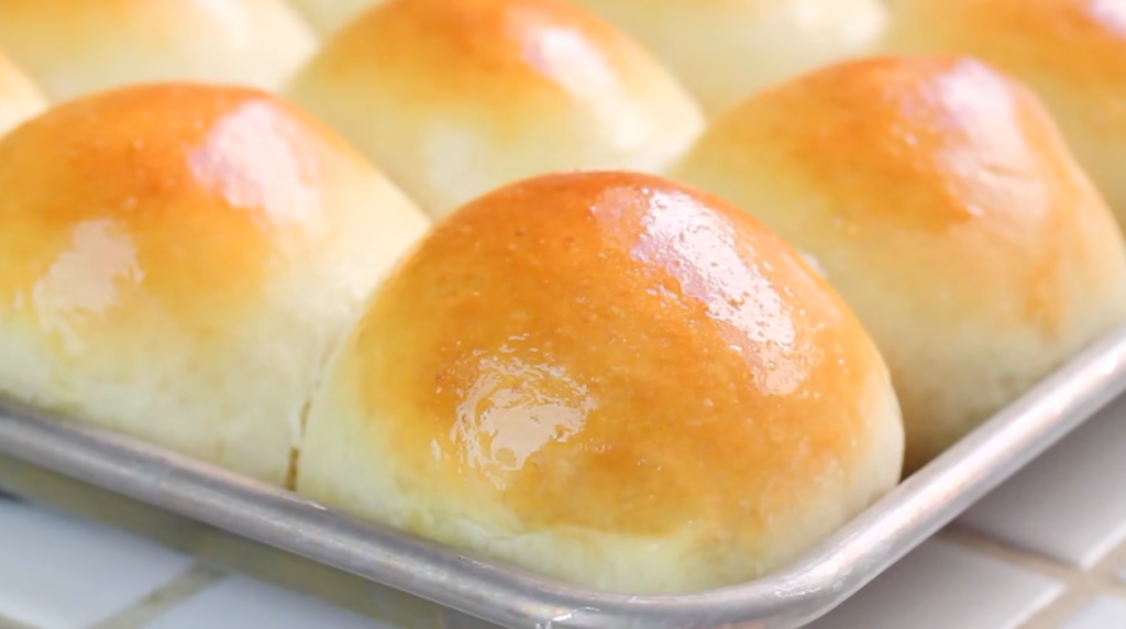 easy-bread-machine-dinner-rolls-recipe