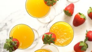 Mimosa - 2 Ingredient Brunch Cocktail! - Julie's Eats & Treats ®