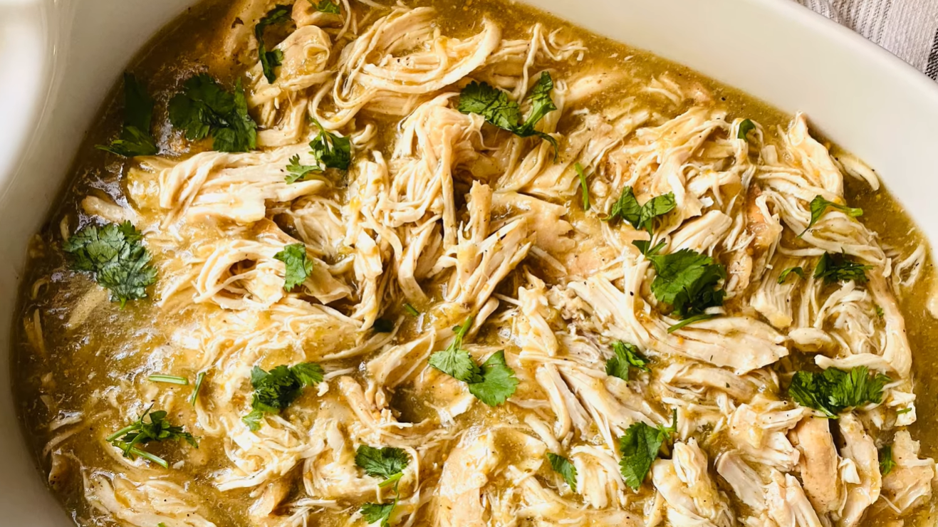 3-Ingredient Slow Cooker or Instant Pot Salsa Verde Chicken – What