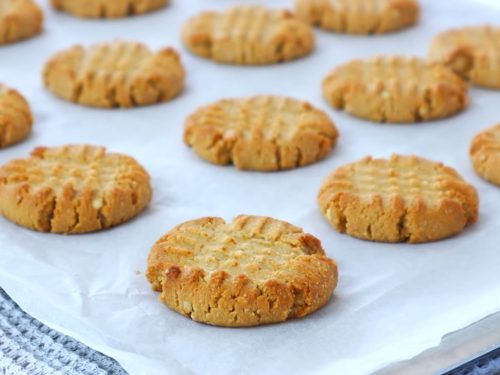 Bite-sized Peanut Butter Cookies Recipe