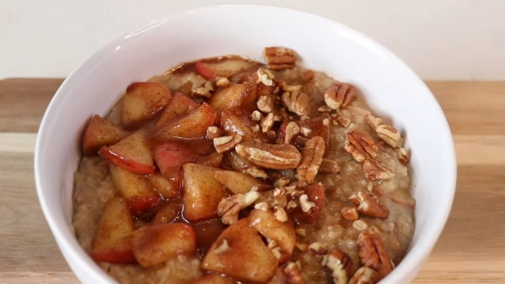 Cinnamon Apple Spiced Oatmeal Recipe