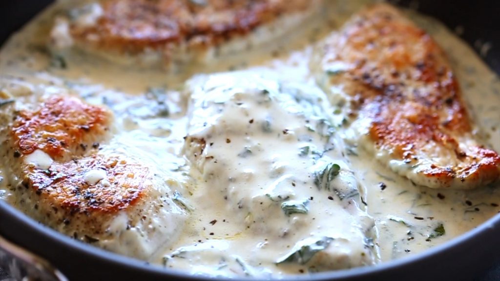 Creamy-Garlic-Parmesan-Roasted-Chicken-Recipe