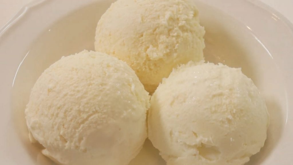 Easy Eggnog Ice Cream Recipe