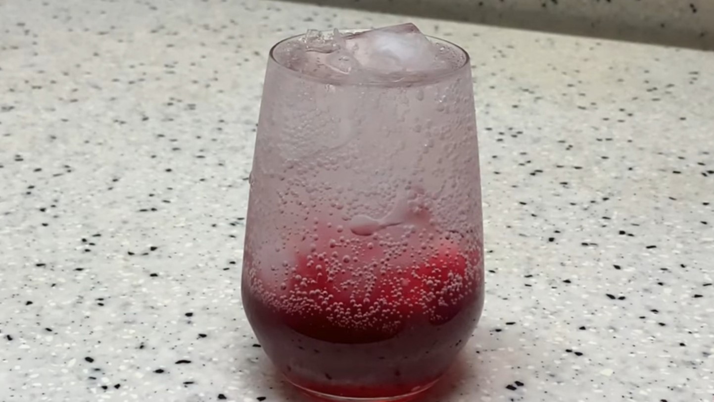 Scarlet Glow Cocktail Recipe