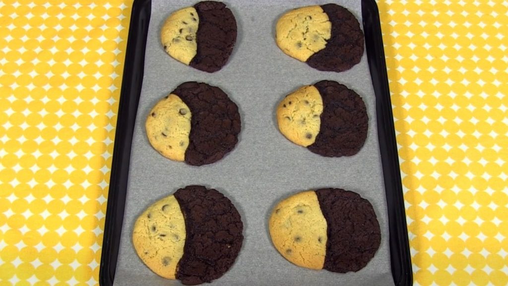 Half Chocolate Half Vanilla Cookies Recipe
