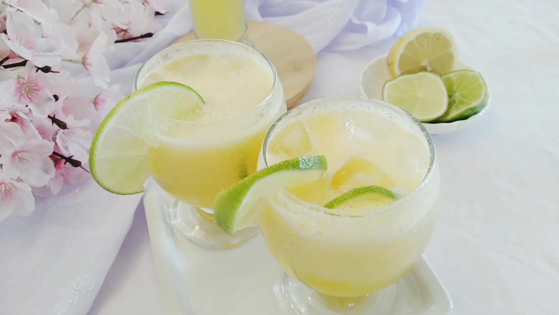 Hawaiian Mango Rum Cocktail Recipe