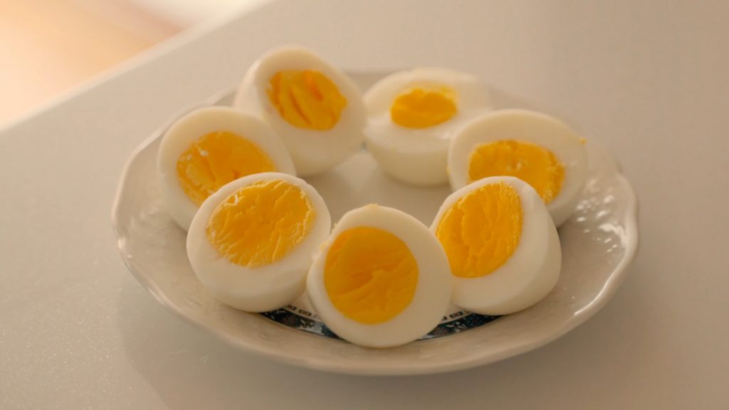 How to Make Perfect Hard Boiled Eggs - How Long to Hard Boil Eggs