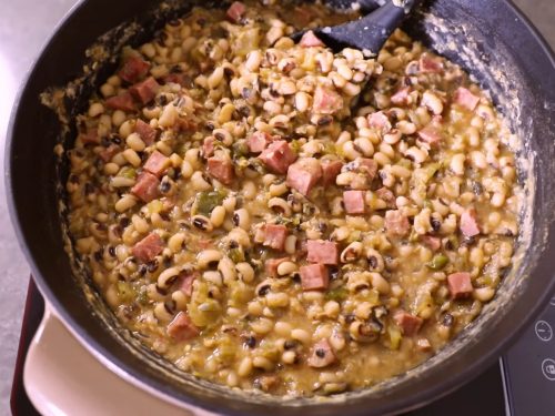 Slow Cooked Black Eyed Peas with Ham Recipe