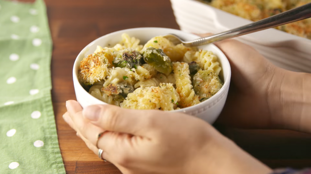 brussel-sprouts-bacon-and-pepperjack-macaroni-and-cheese-recipe